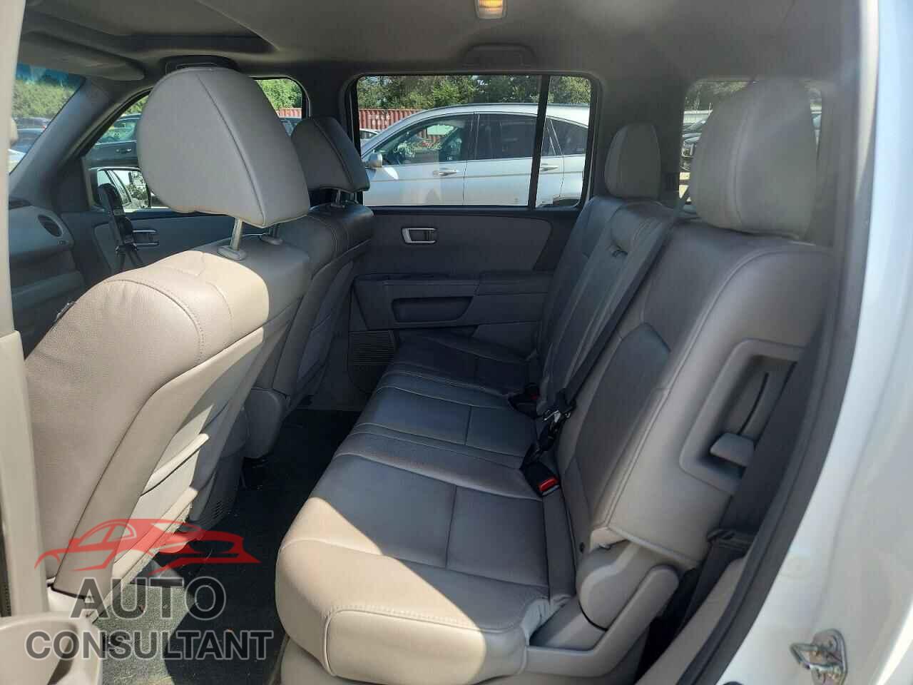 HONDA PILOT 2013 - 5FNYF4H55DB086406