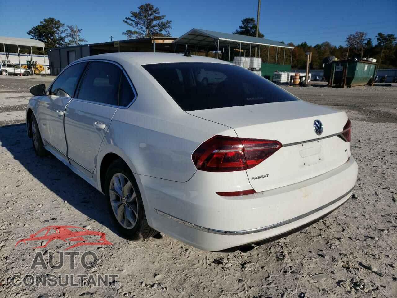 VOLKSWAGEN PASSAT 2017 - 1VWAT7A38HC068776