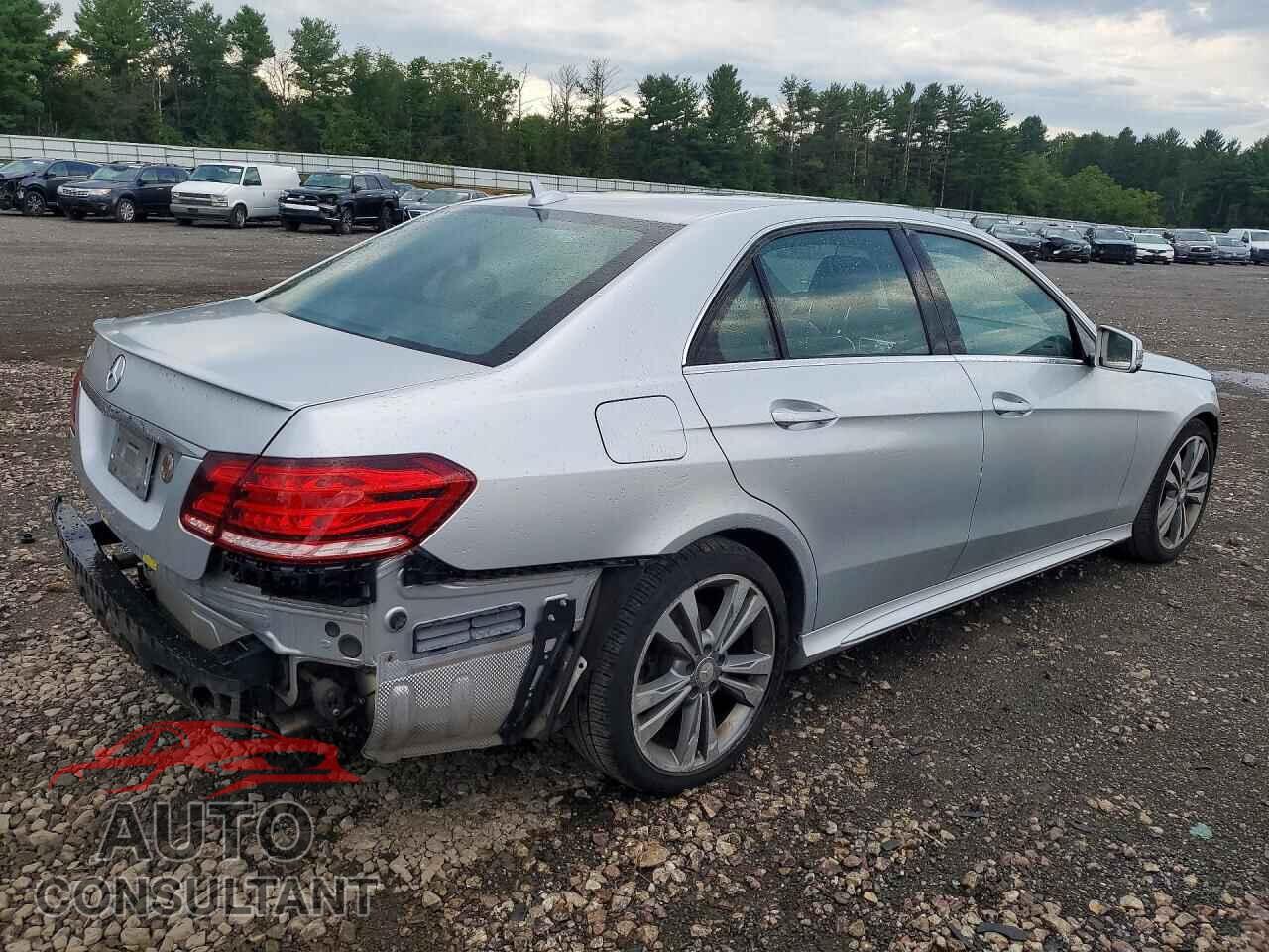 MERCEDES-BENZ E-CLASS 2015 - WDDHF5KB5FB118352