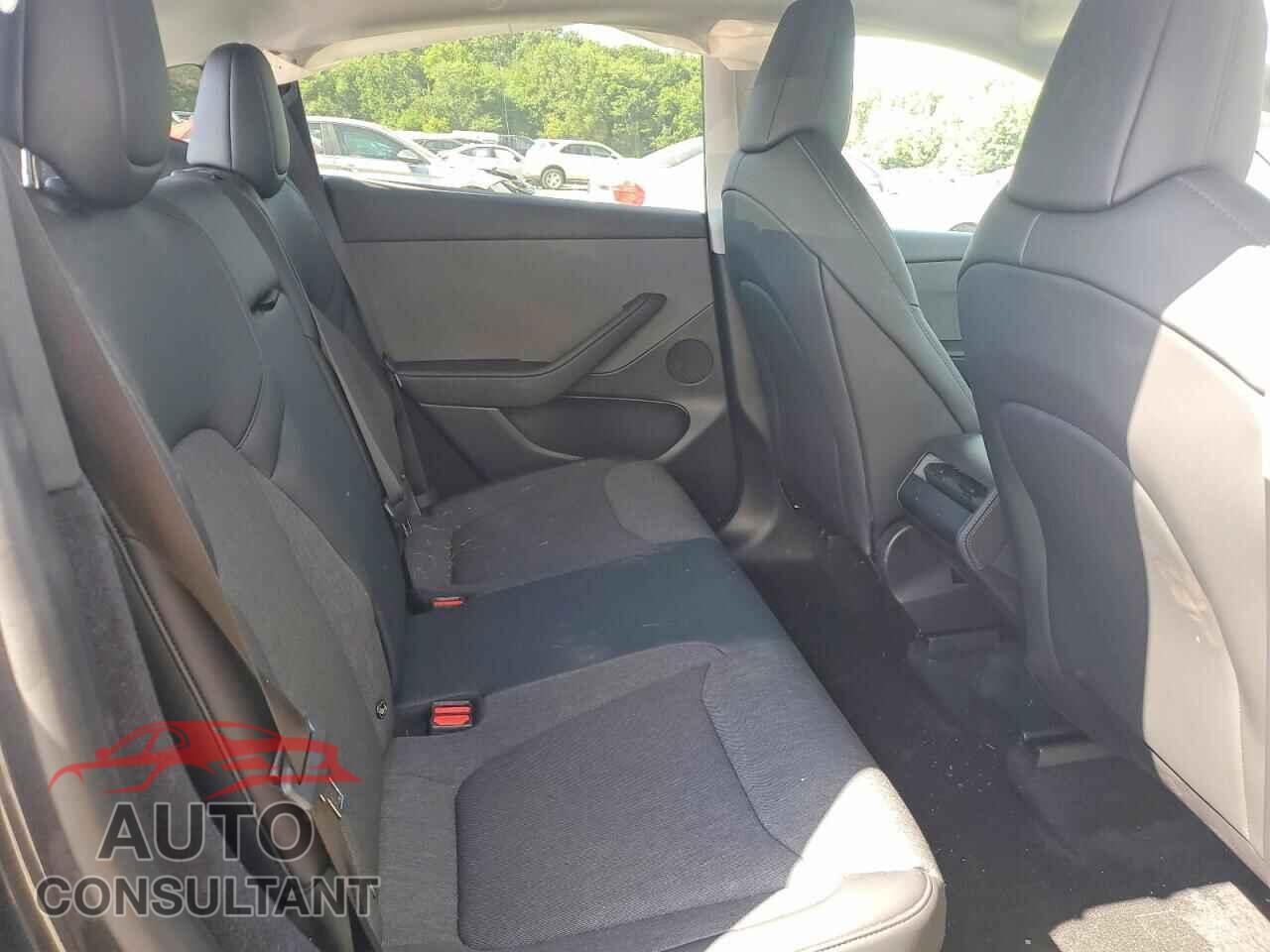 TESLA MODEL Y 2026 - 7SAYGDEEXTA673510
