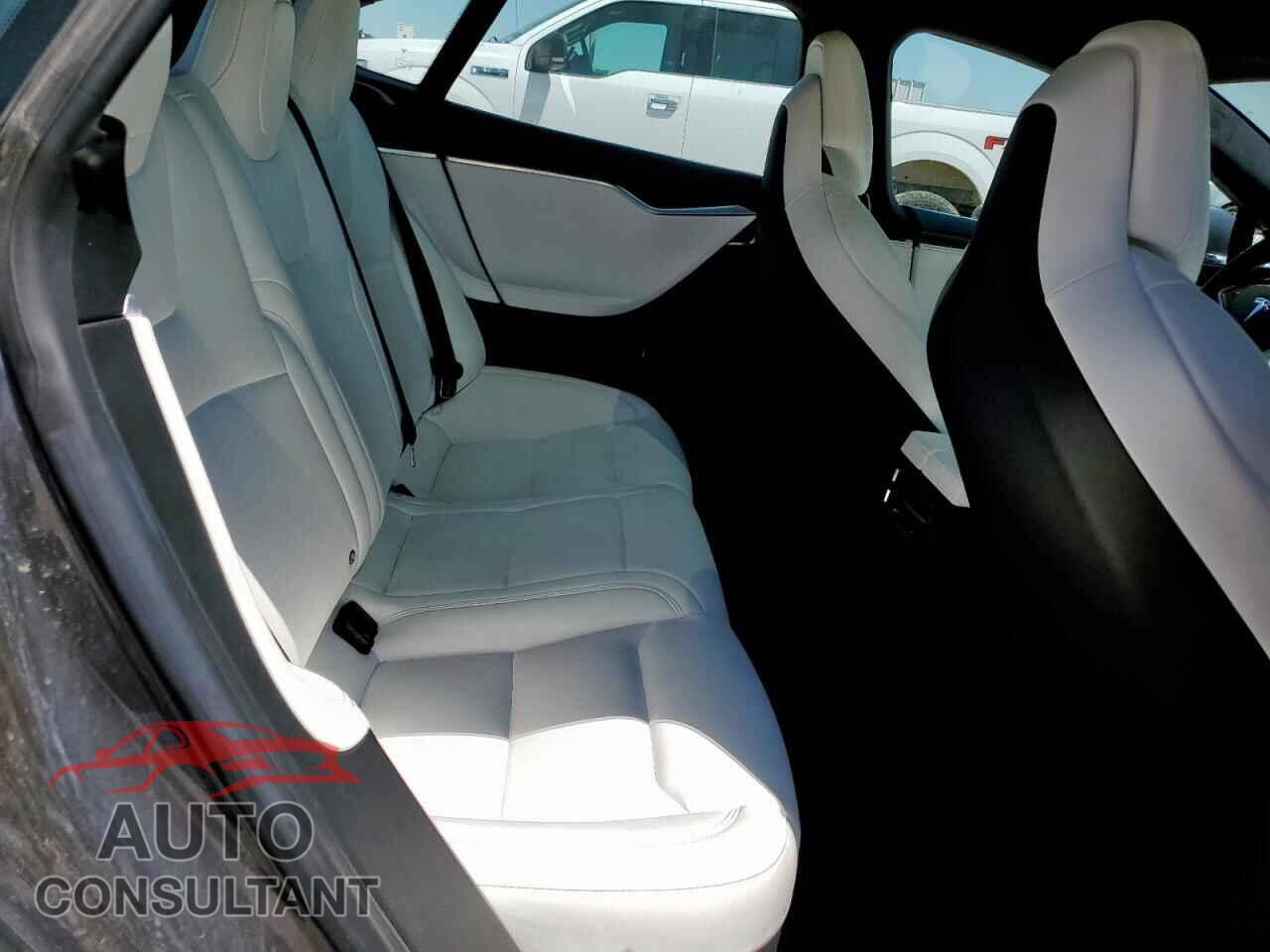 TESLA MODEL S 2017 - 5YJSA1E20HF224565