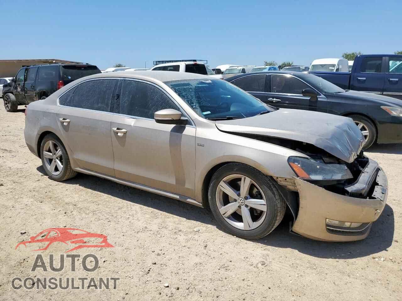 VOLKSWAGEN PASSAT 2015 - 1VWAT7A33FC099513