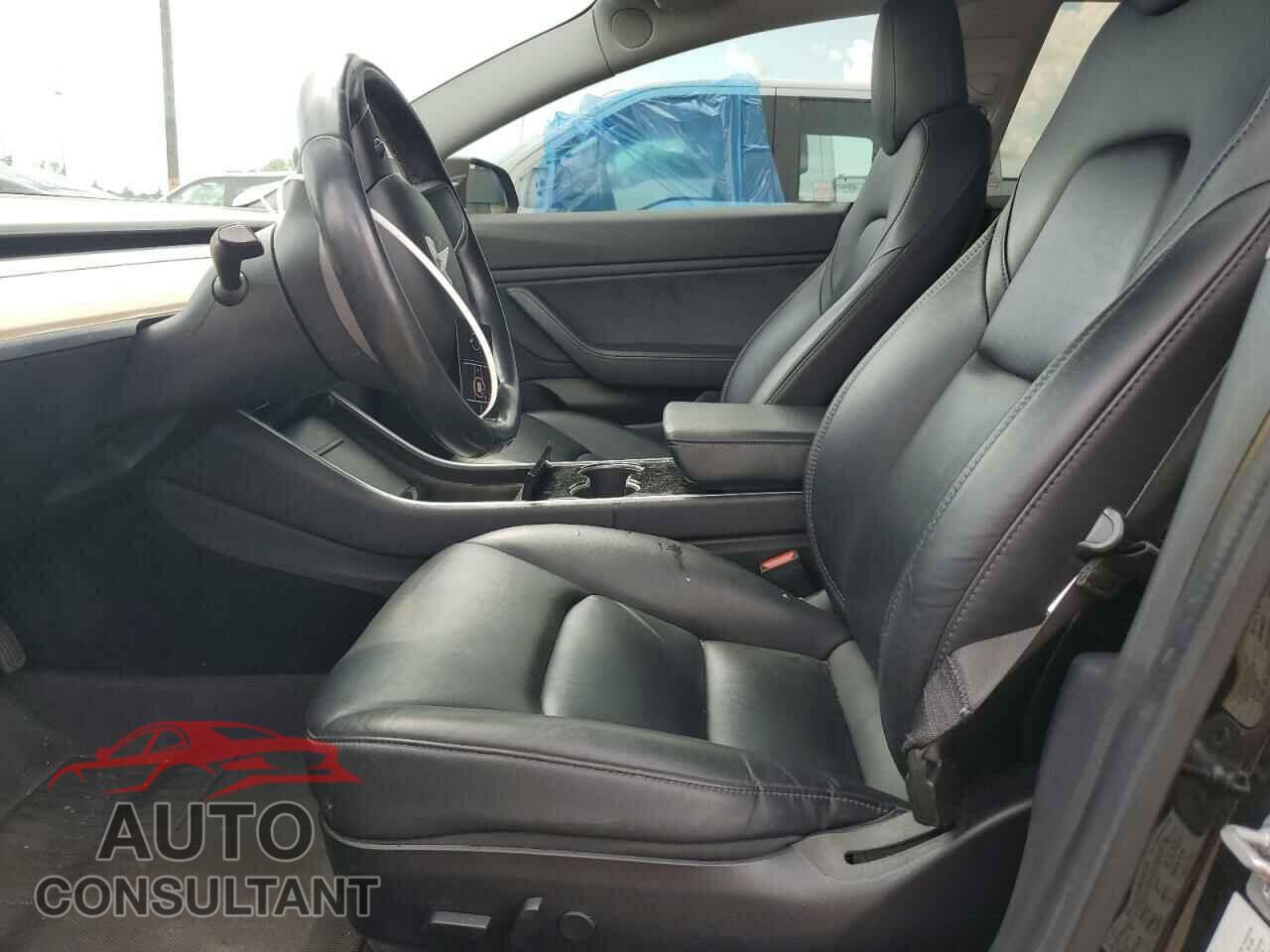 TESLA MODEL 3 2019 - 5YJ3E1EA2KF412432