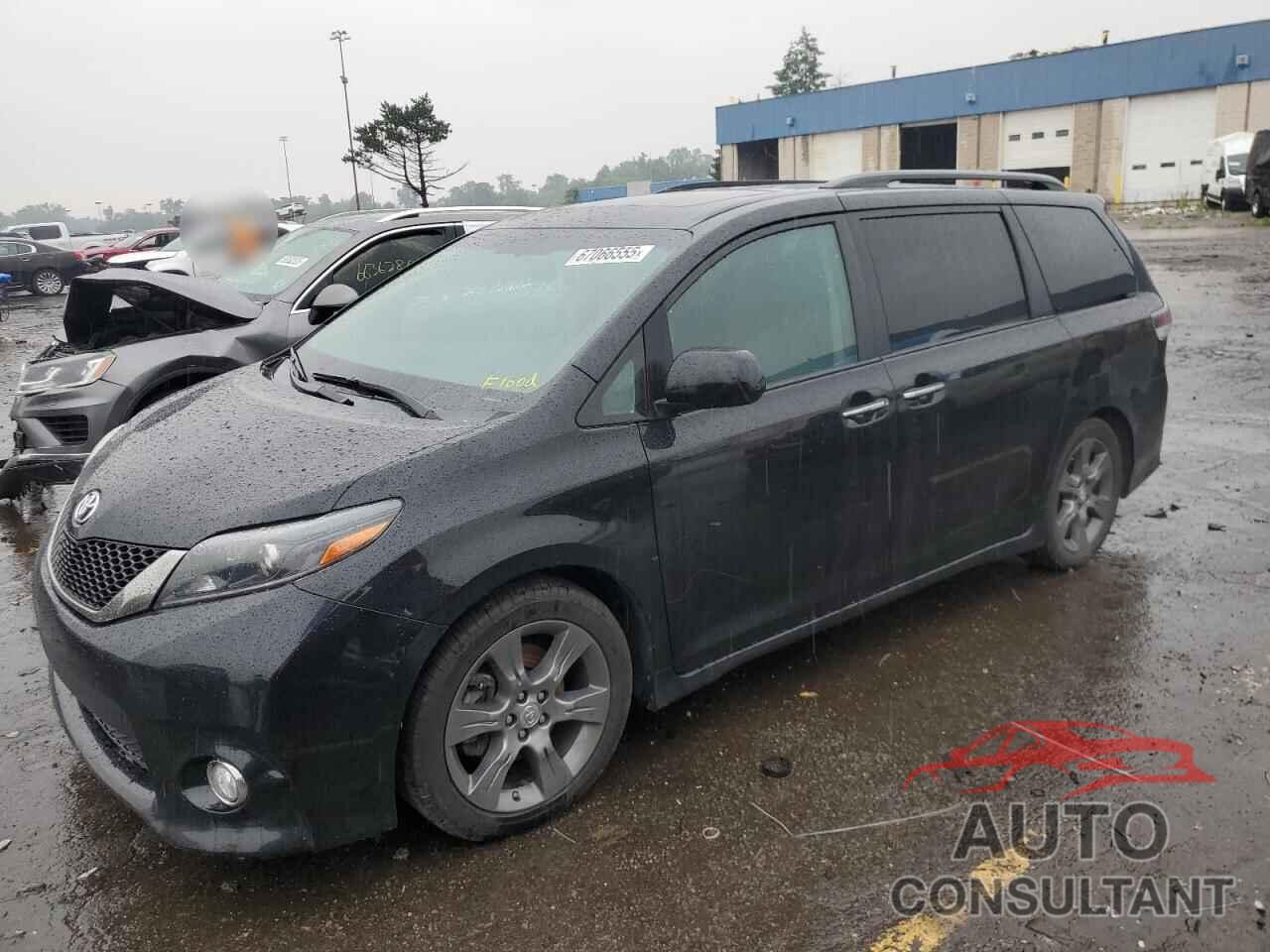 TOYOTA SIENNA 2015 - 5TDXK3DC8FS651901