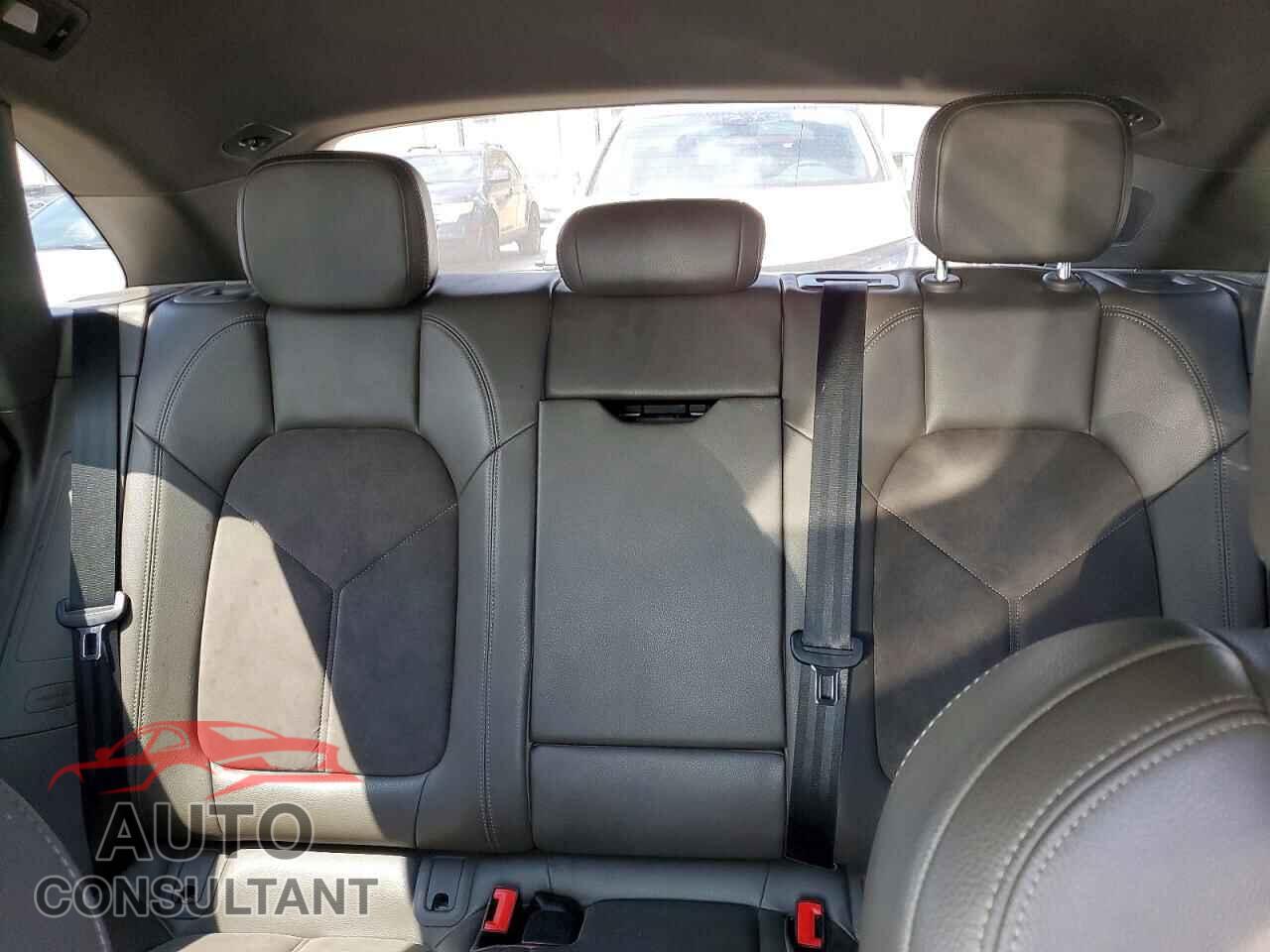 PORSCHE MACAN 2021 - WP1AA2A51MLB00330