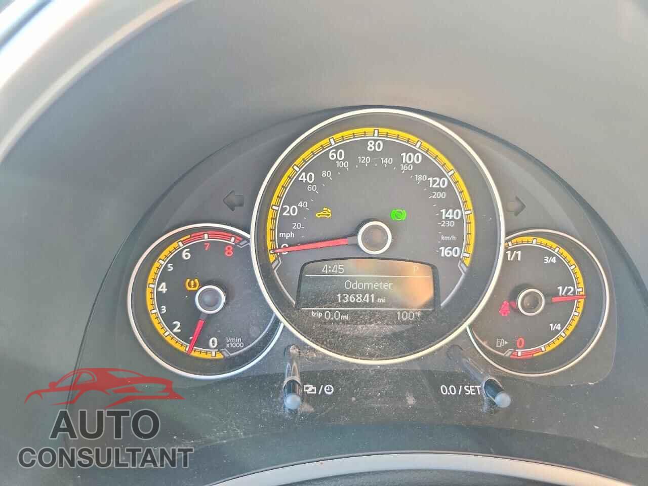 VOLKSWAGEN BEETLE 2017 - 3VWT17AT1HM813929