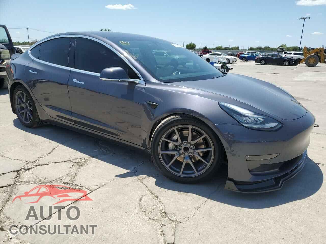 TESLA MODEL 3 2018 - 5YJ3E1EA4JF030613