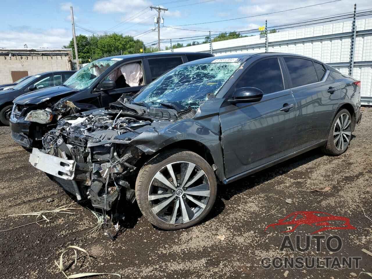 NISSAN ALTIMA 2019 - 1N4BL4CW3KC142146