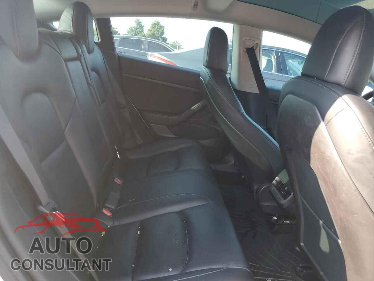 TESLA MODEL 3 2020 - 5YJ3E1EA5LF660482