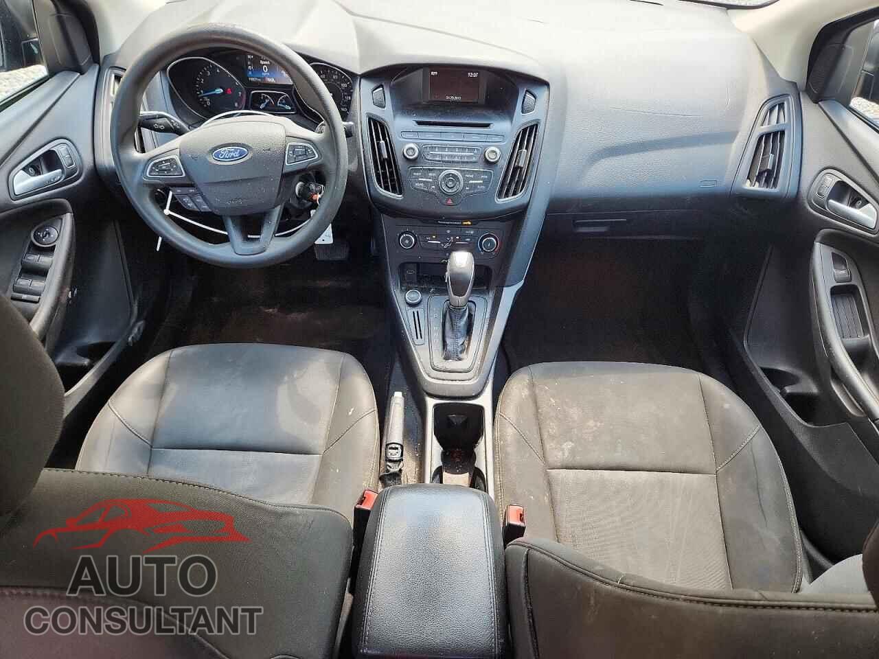 FORD FOCUS 2015 - 1FADP3F29FL201920