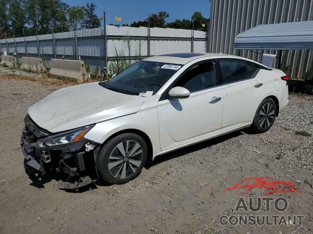 NISSAN ALTIMA 2019 - 1N4BL4DV3KC139317