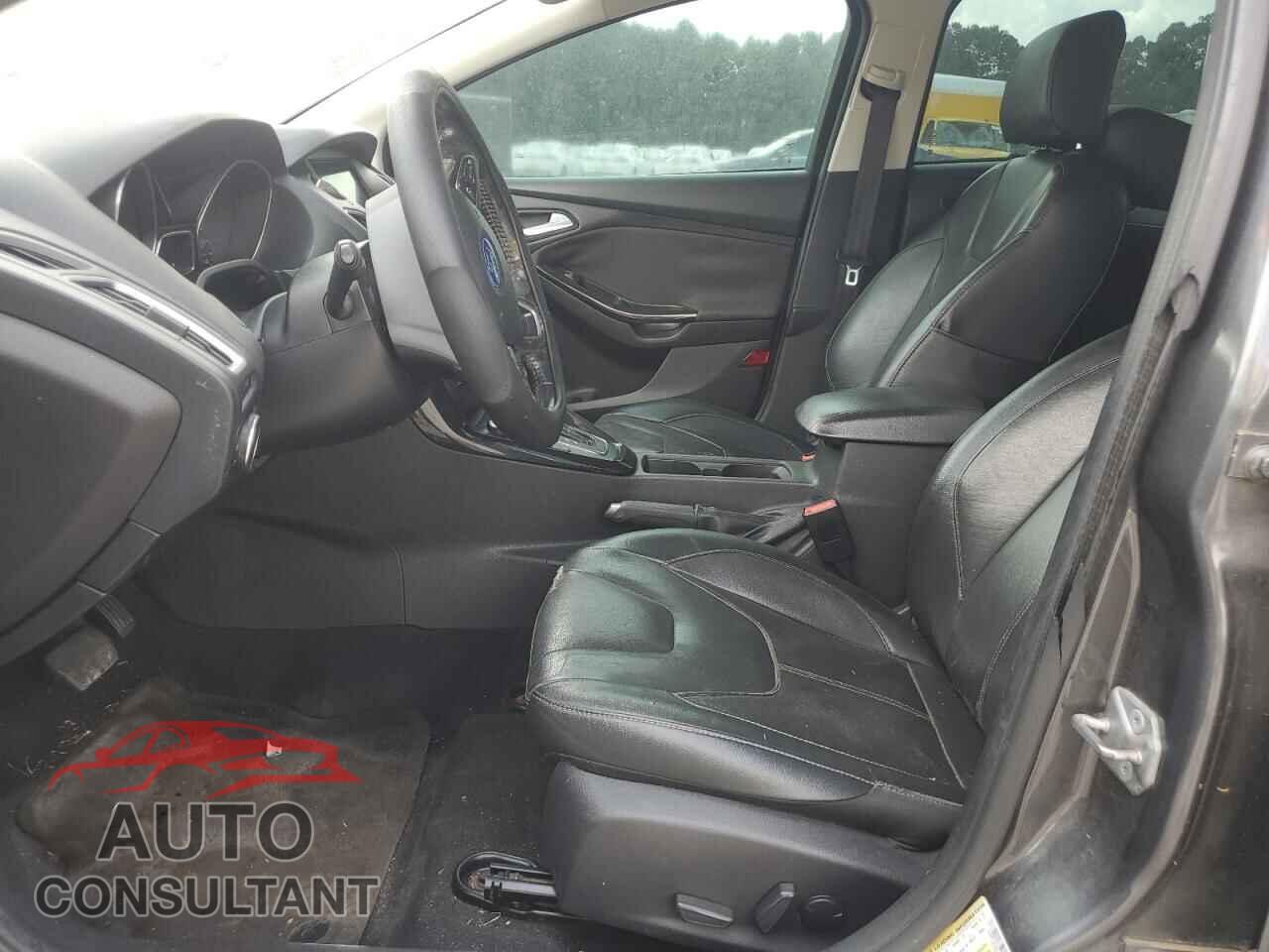 FORD FOCUS 2017 - 1FADP3J22HL298100