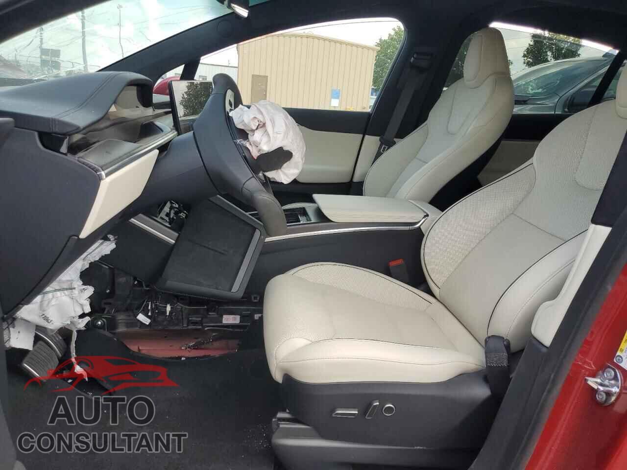 TESLA MODEL X 2024 - 7SAXCBE64RF453182
