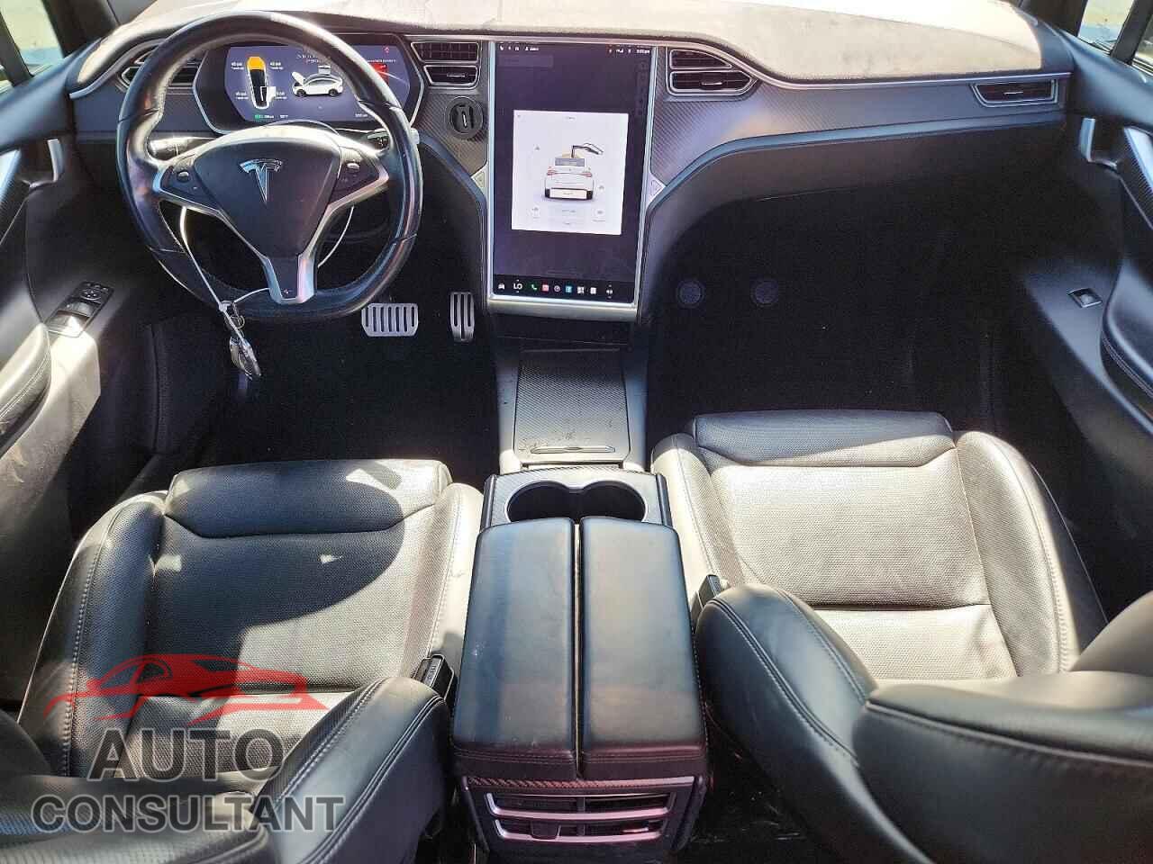 TESLA MODEL X 2016 - 5YJXCAE49GF001148