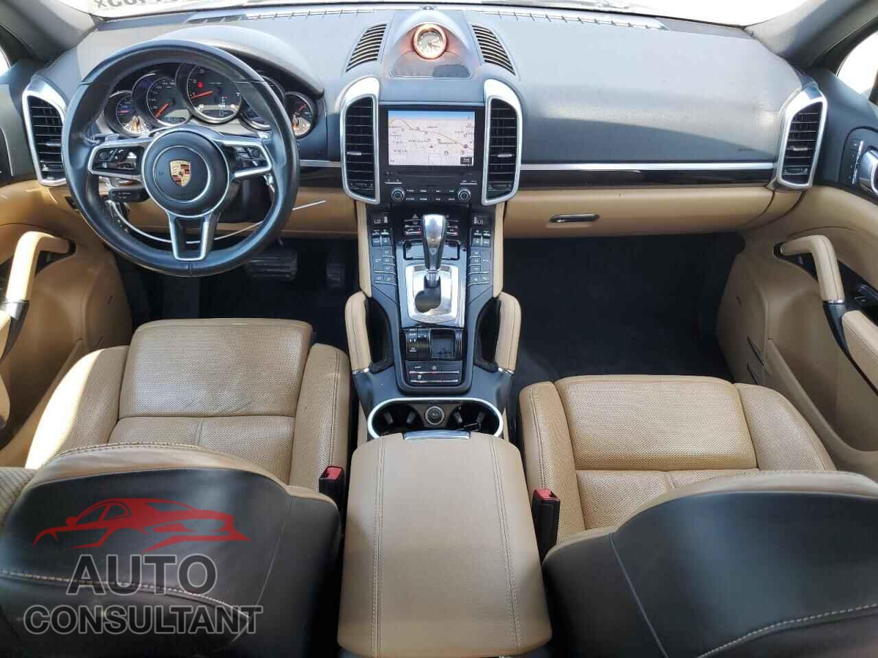PORSCHE CAYENNE 2018 - WP1AA2A2XJKA03313
