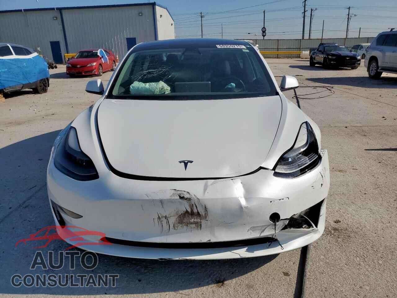 TESLA MODEL 3 2021 - 5YJ3E1EA1MF064528