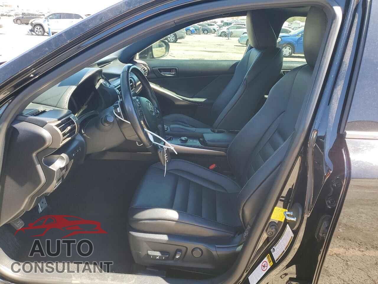LEXUS IS 2015 - JTHCF1D25F5021949