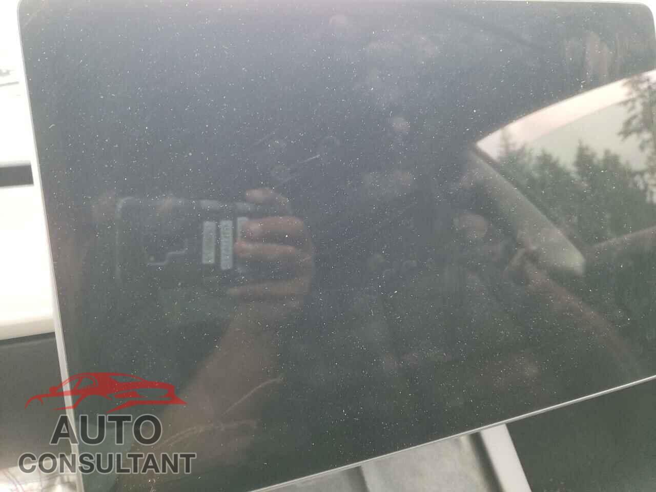 TESLA MODEL 3 2023 - 5YJ3E1EA4PF607181
