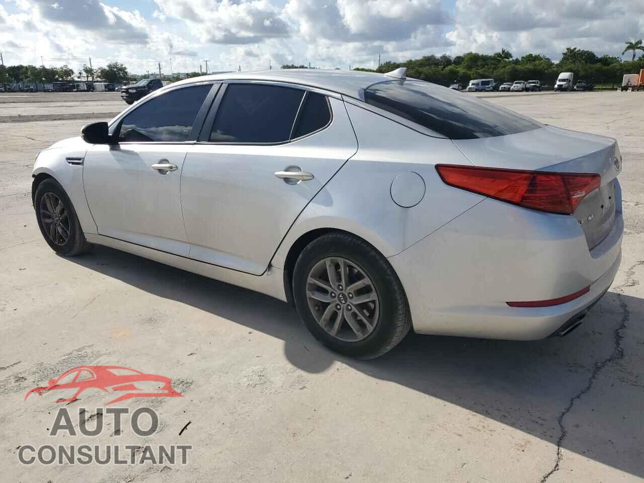 KIA OPTIMA 2011 - KNAGM4A72B5069376