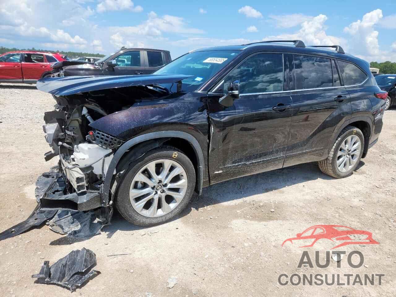 TOYOTA HIGHLANDER 2022 - 5TDXBRCH7NS073062