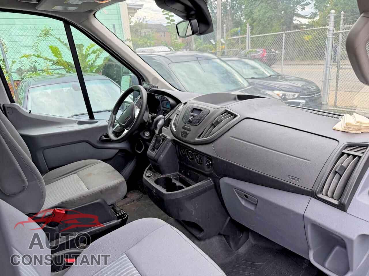FORD TRANSIT 2019 - 1FTYR2CMXKKA29855