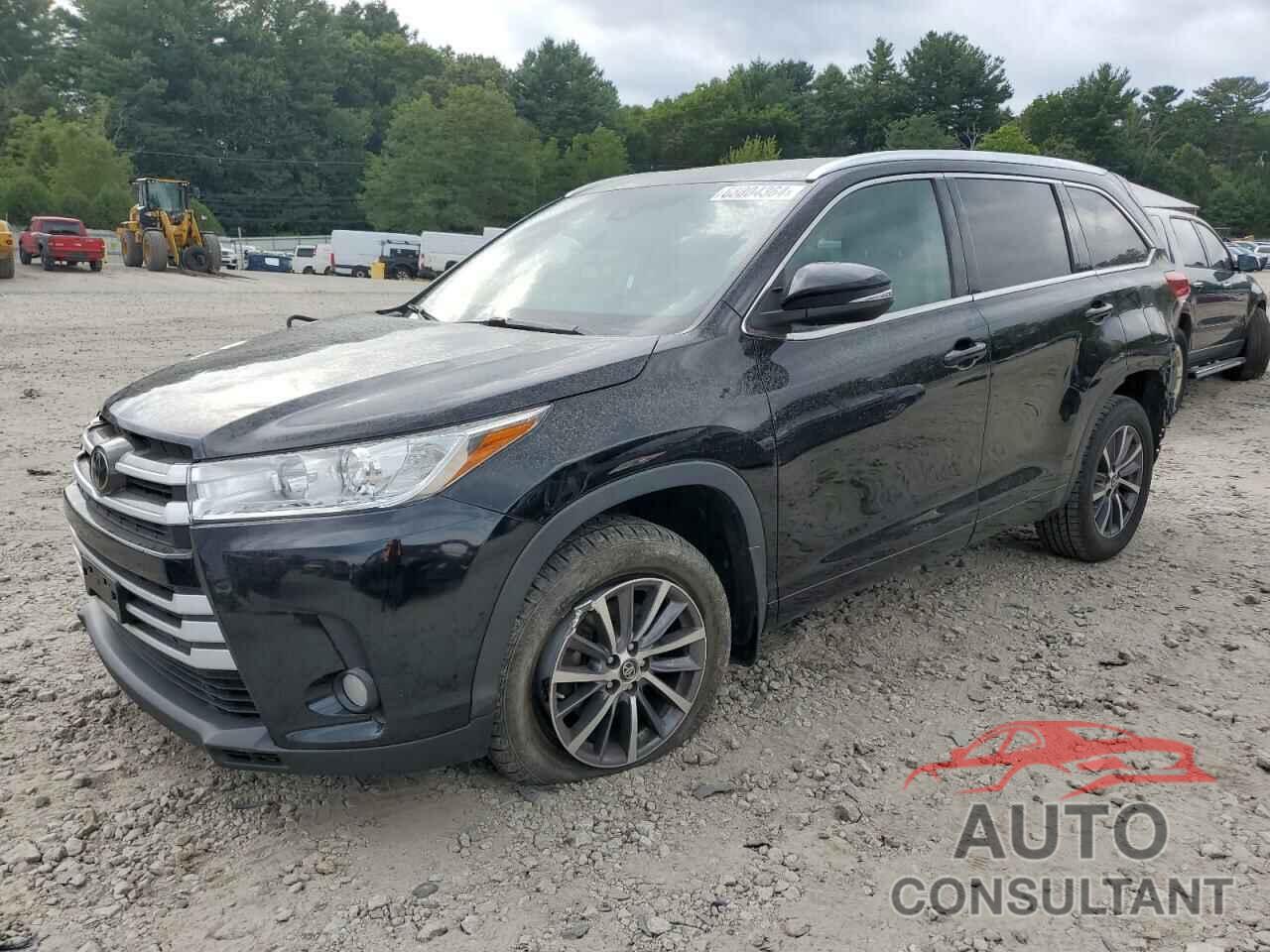 TOYOTA HIGHLANDER 2018 - 5TDJZRFH5JS814817