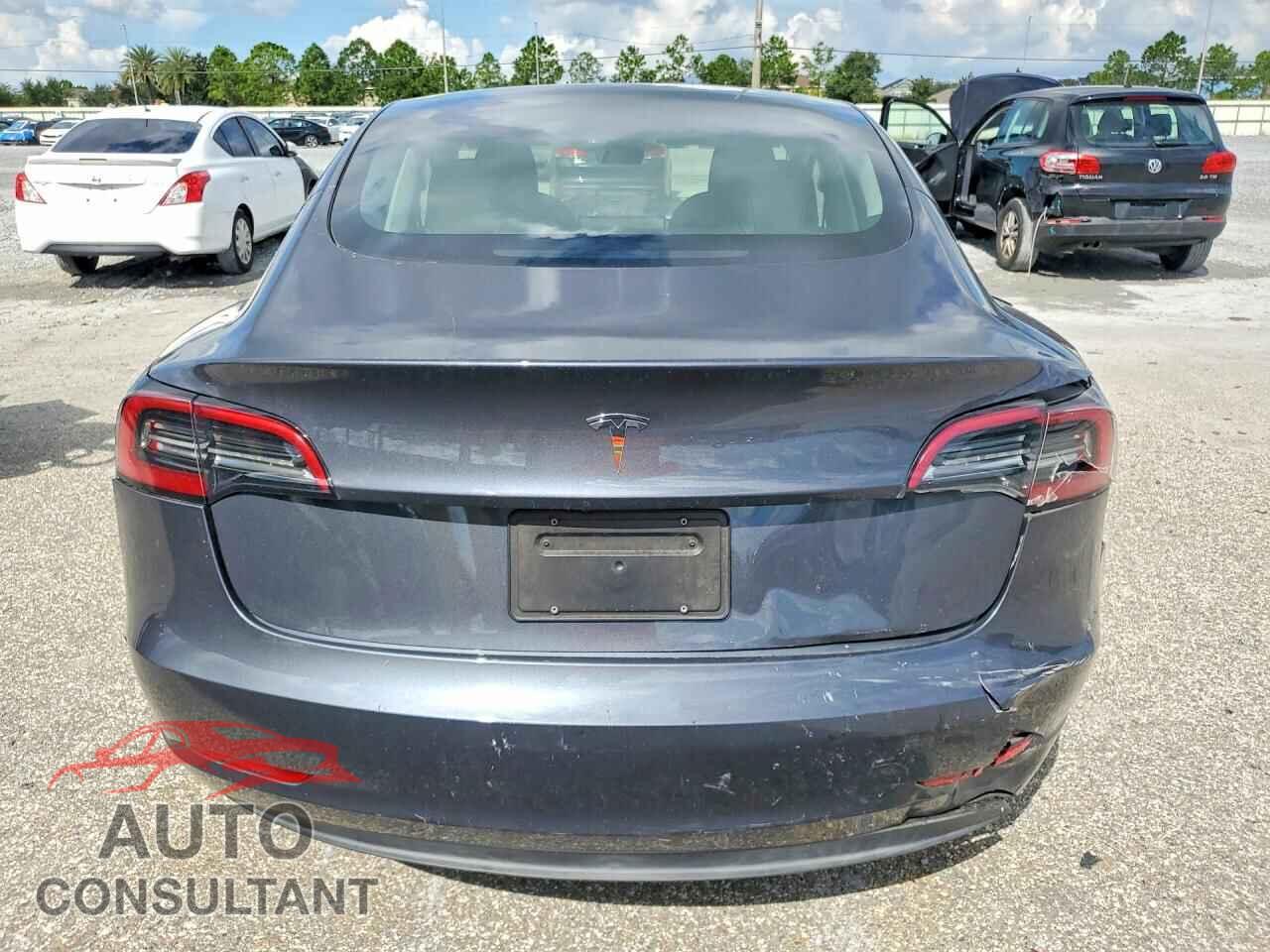 TESLA MODEL 3 2023 - 5YJ3E1EA5PF698297