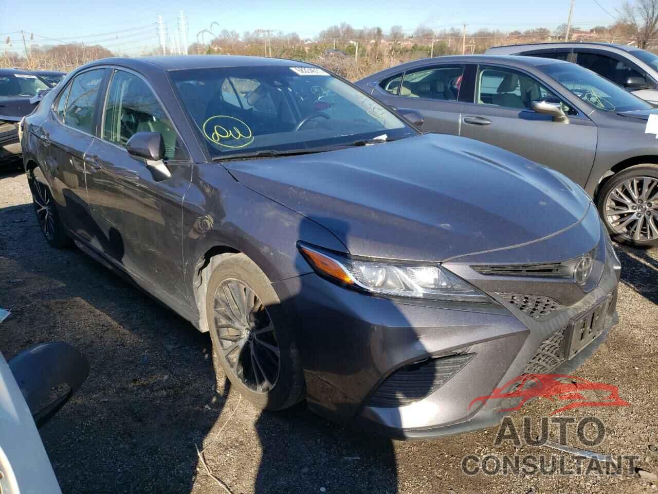 TOYOTA CAMRY 2018 - 4T1B11HK2JU543311