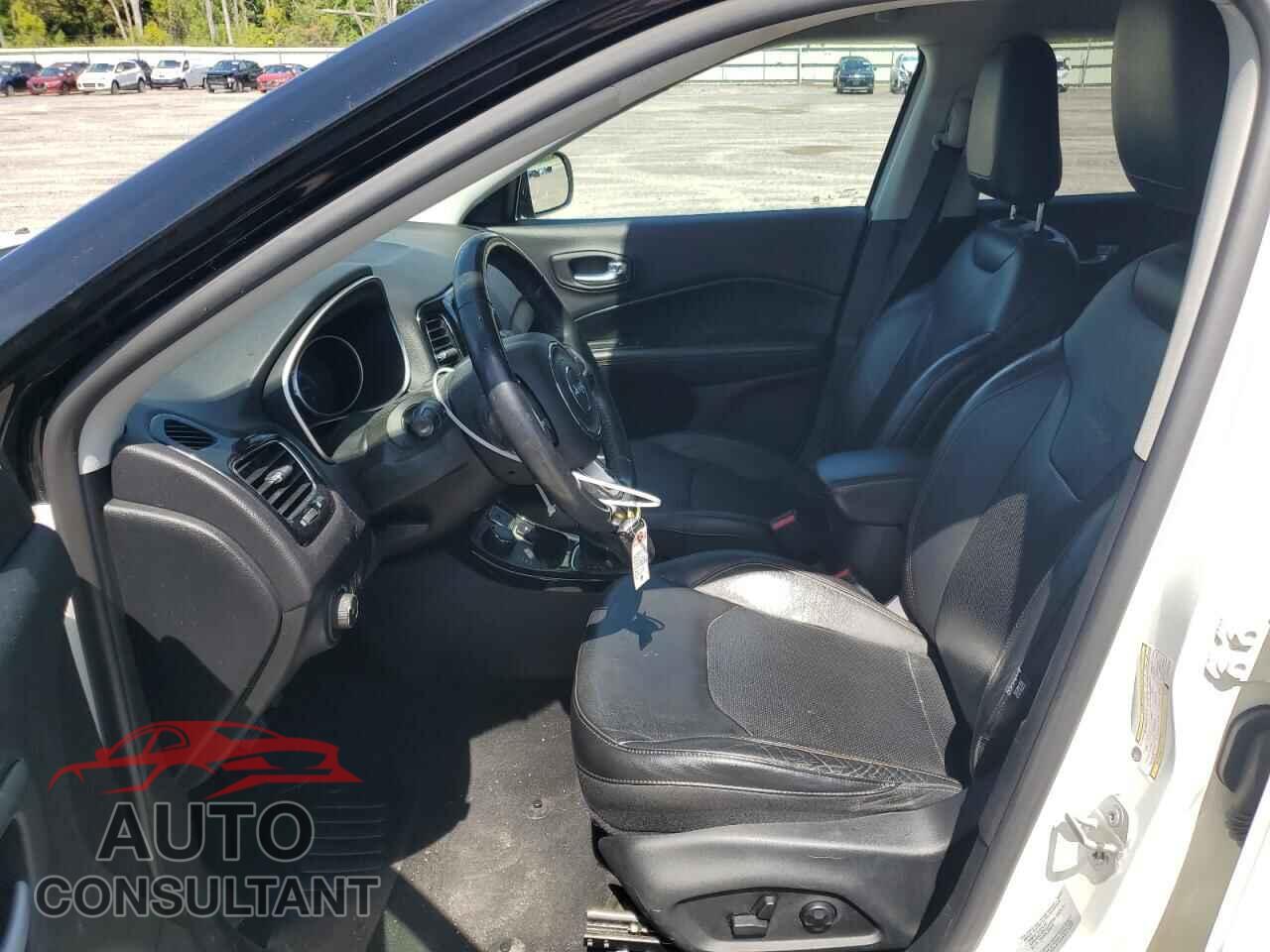 JEEP COMPASS 2017 - 3C4NJDCB3HT681017