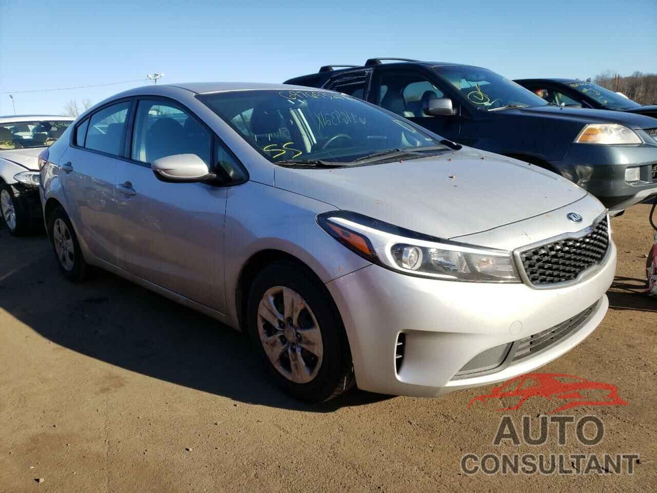 KIA FORTE 2018 - 3KPFK4A76JE260242