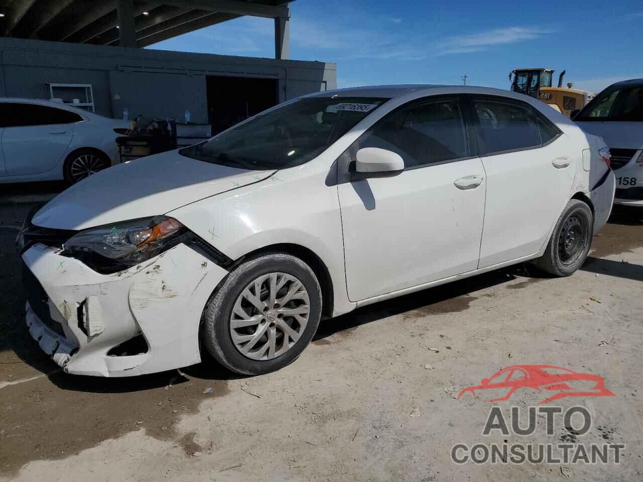 TOYOTA COROLLA 2018 - 5YFBURHEXJP815783