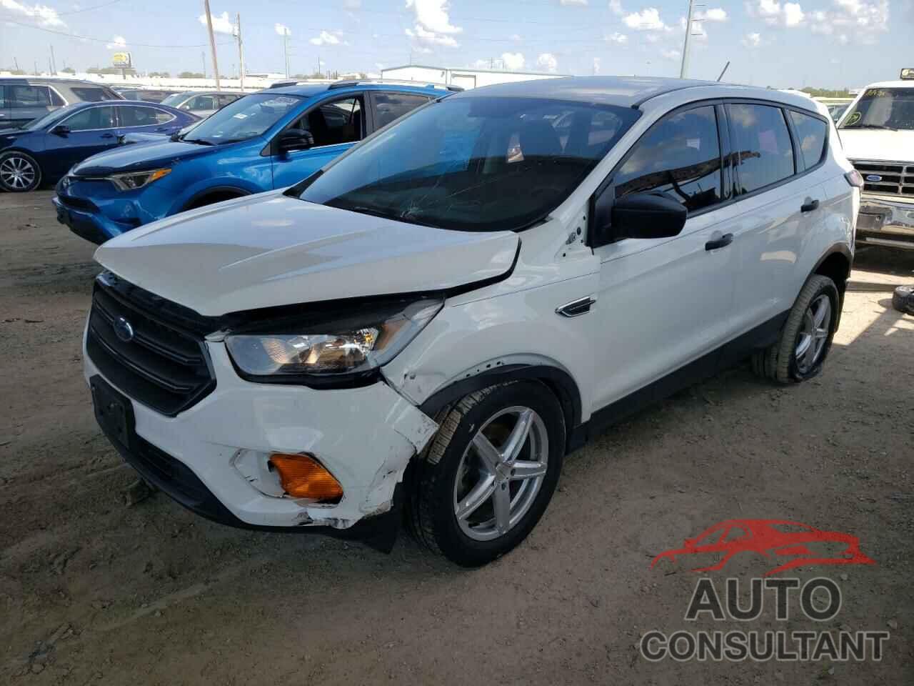 FORD ESCAPE 2018 - 1FMCU0F76JUA09586