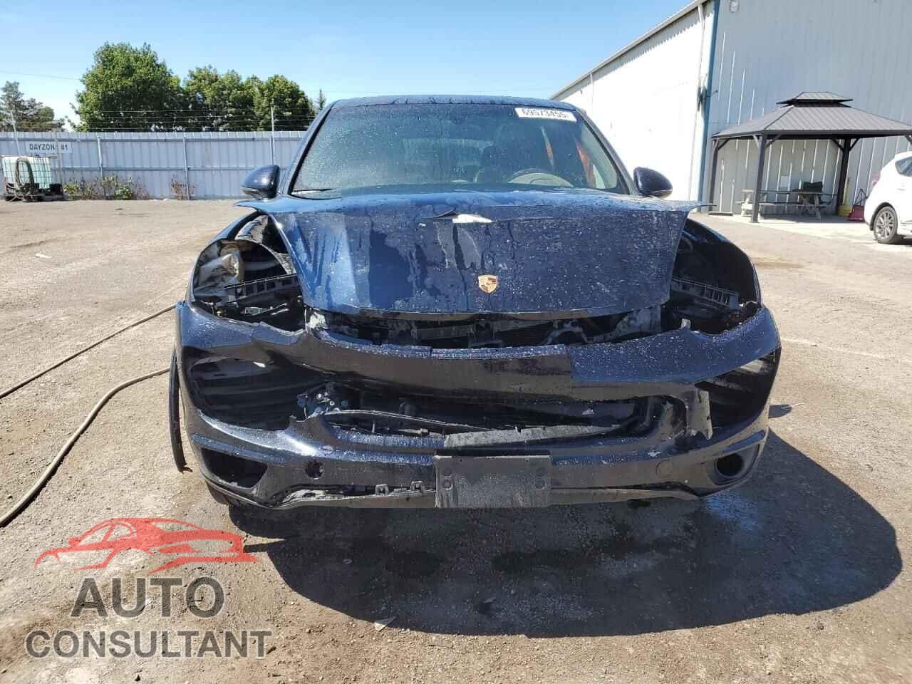 PORSCHE CAYENNE 2016 - WP1AA2A24GKA13408