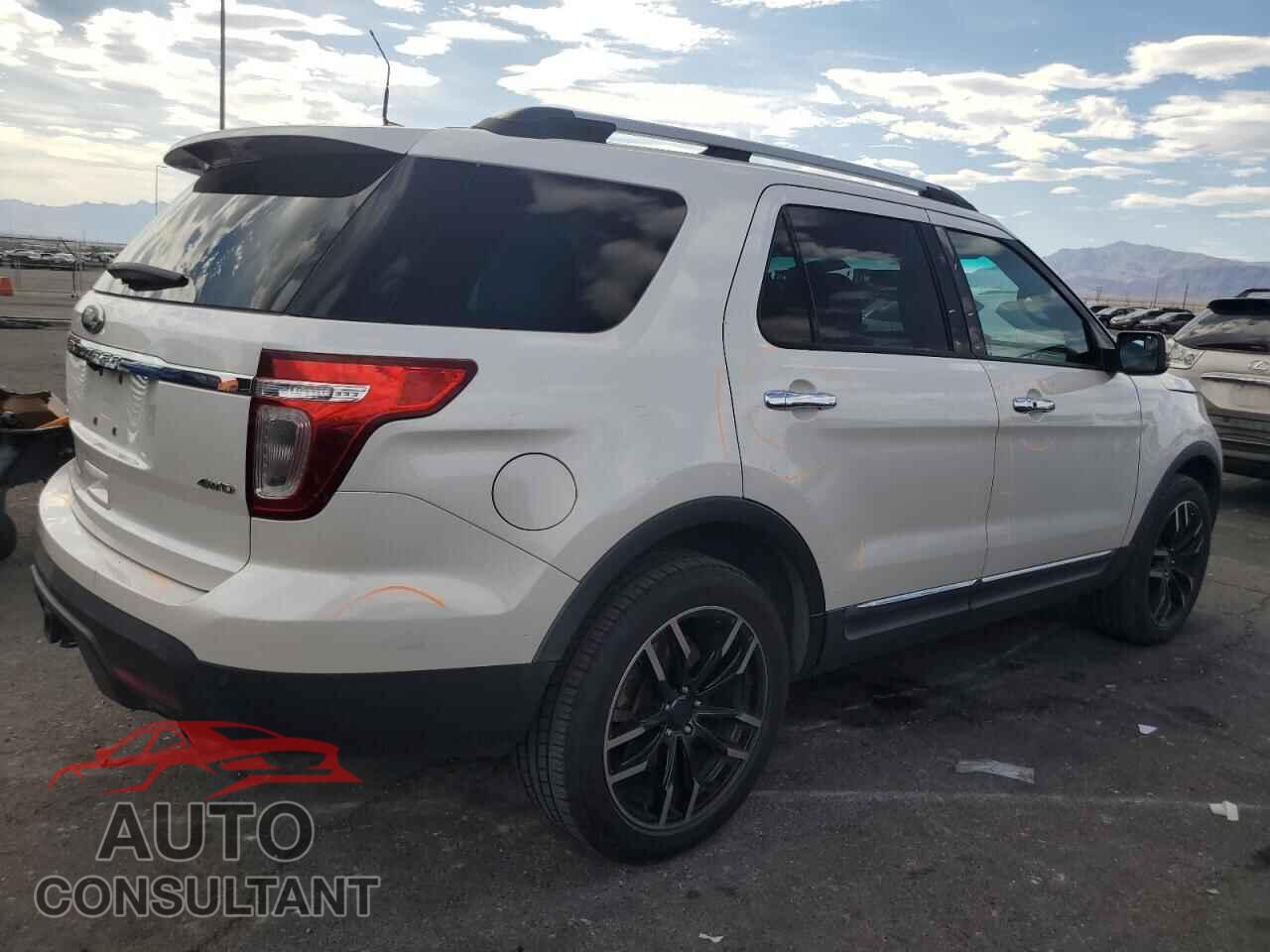 FORD EXPLORER 2011 - 1FMHK8F86BGA00647