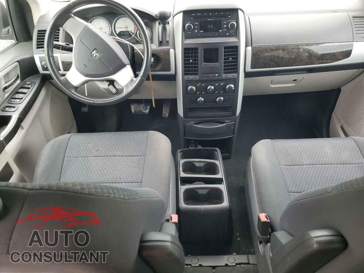 DODGE CARAVAN 2010 - 2D4RN5D18AR231506