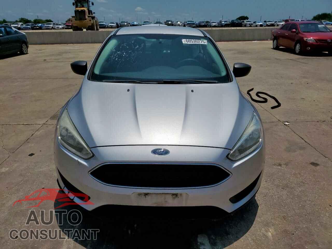 FORD FOCUS 2017 - 1FADP3E23HL244637