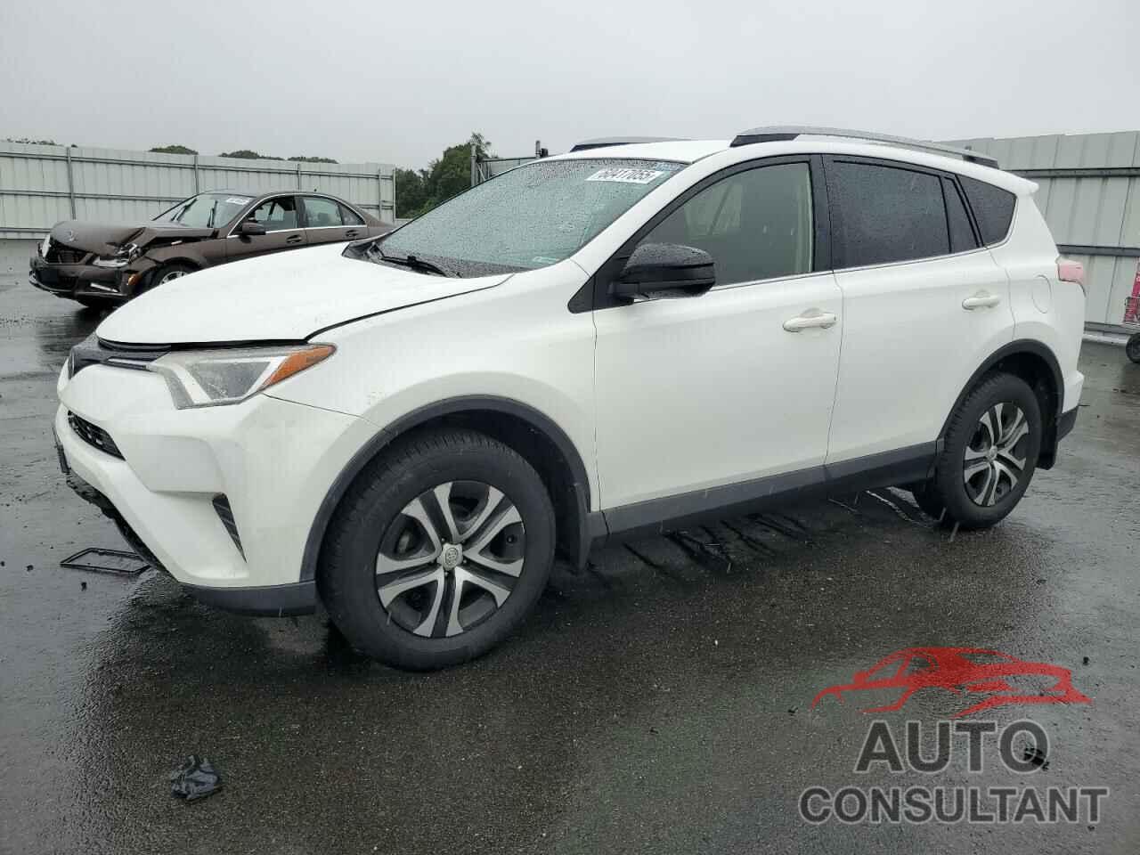 TOYOTA RAV4 2017 - JTMBFREV7HJ136874