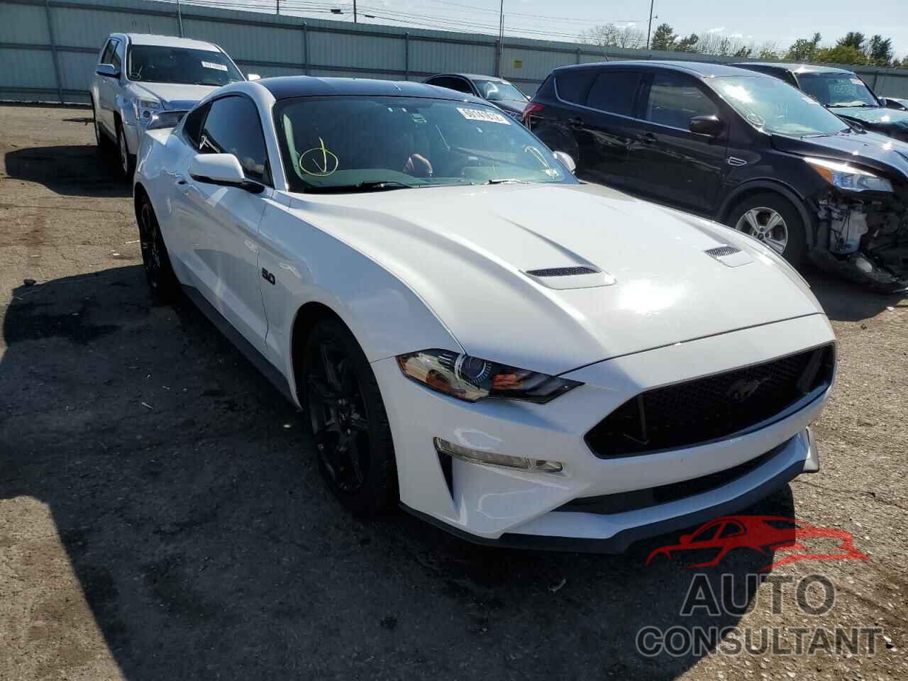 FORD MUSTANG 2018 - 1FA6P8CF7J5137175