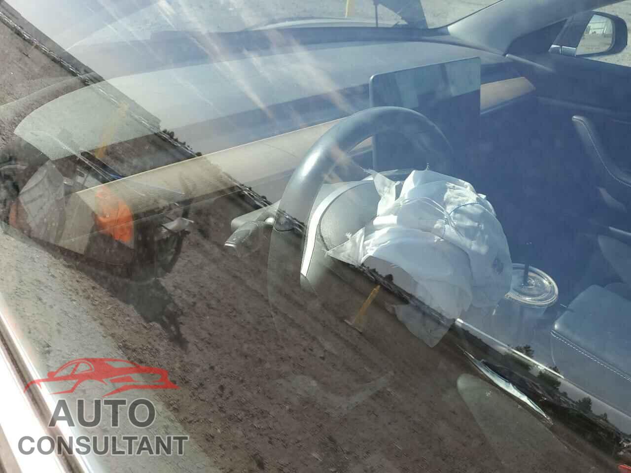 TESLA MODEL 3 2018 - 5YJ3E1EA6JF156603