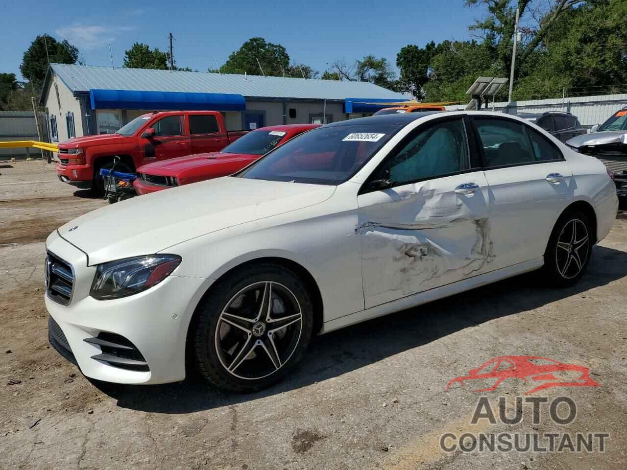 MERCEDES-BENZ E-CLASS 2019 - WDDZF4KB5KA556576