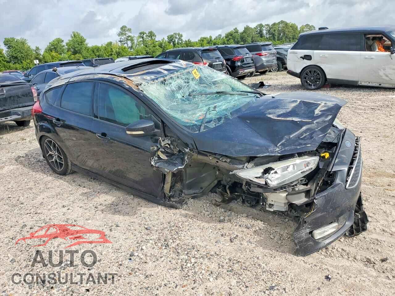 FORD FOCUS 2015 - 1FADP3K20FL323507