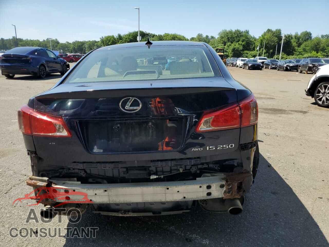 LEXUS IS 2011 - JTHCF5C20B5047491