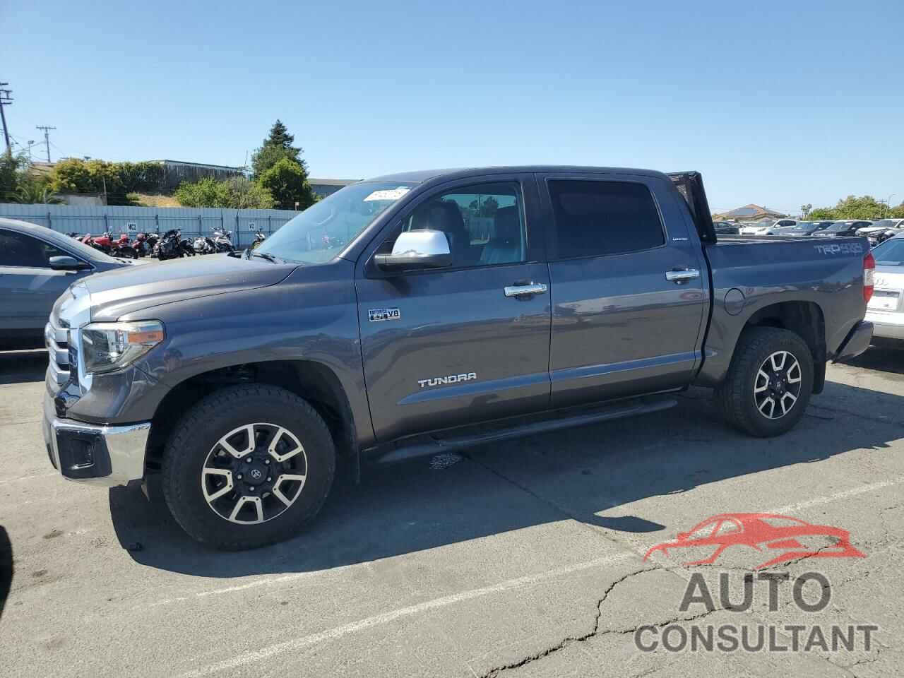 TOYOTA TUNDRA 2018 - 5TFHY5F16JX742579