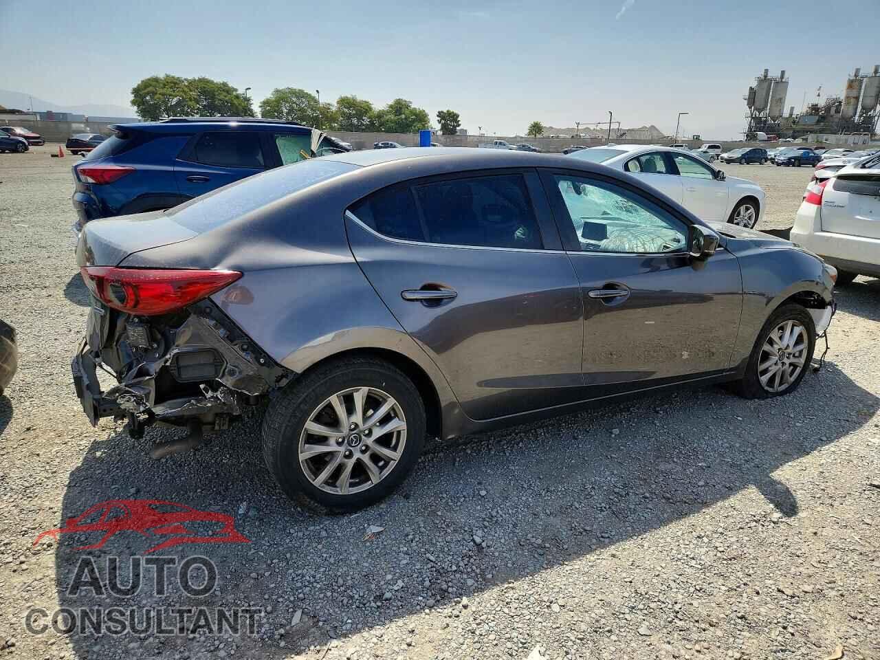 MAZDA 3 2017 - 3MZBN1U76HM107325