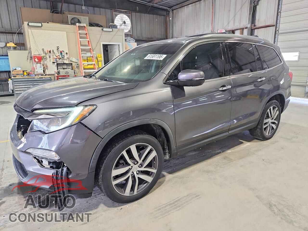 HONDA PILOT 2017 - 5FNYF6H9XHB104435