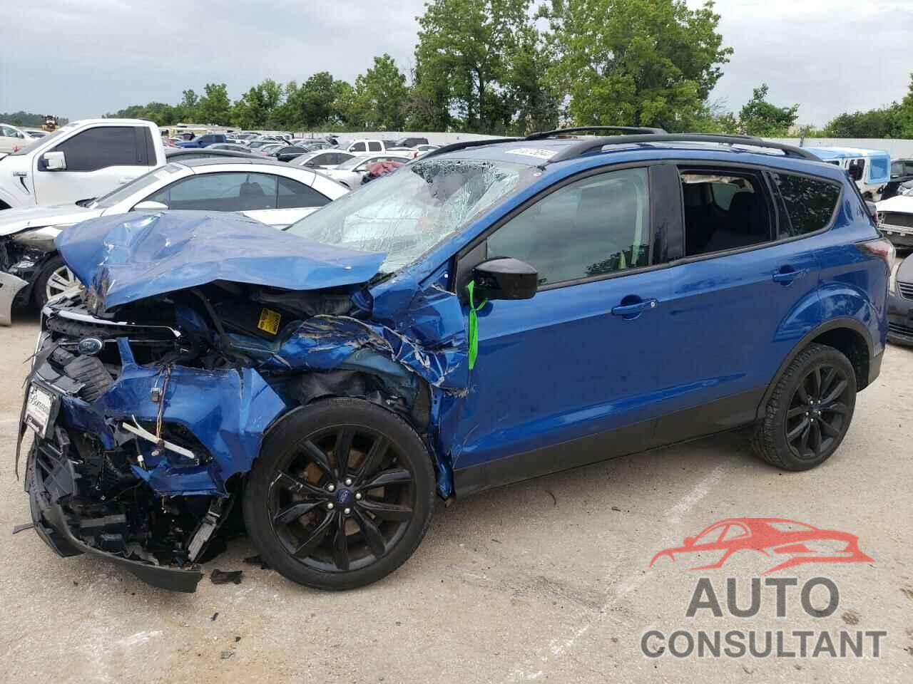 FORD ESCAPE 2017 - 1FMCU9G96HUA44532