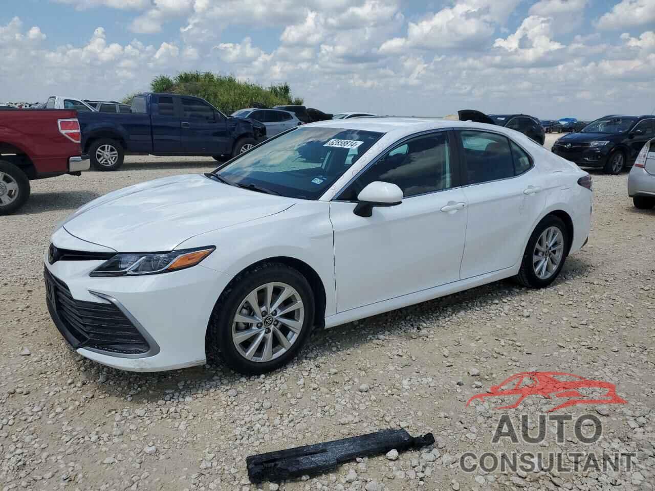 TOYOTA CAMRY 2023 - 4T1C11AK2PU787015