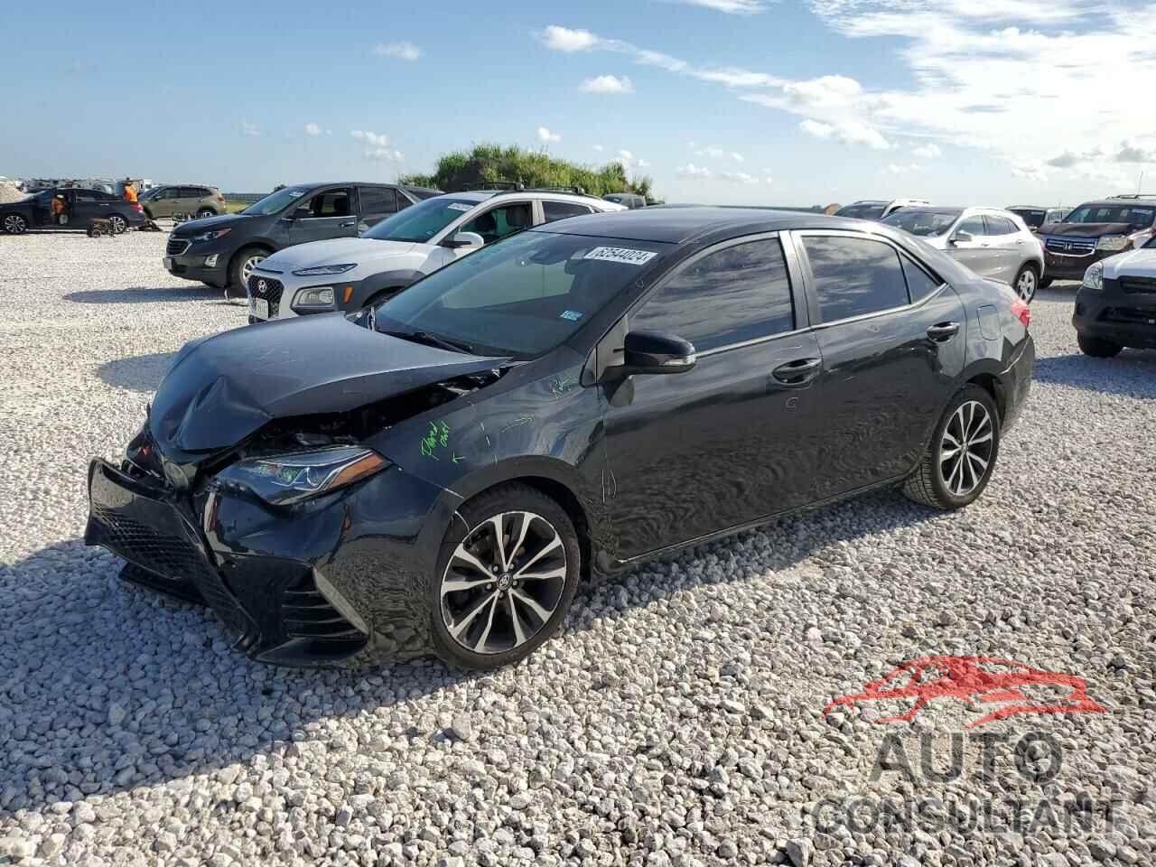TOYOTA COROLLA 2018 - 5YFBURHE5JP807123