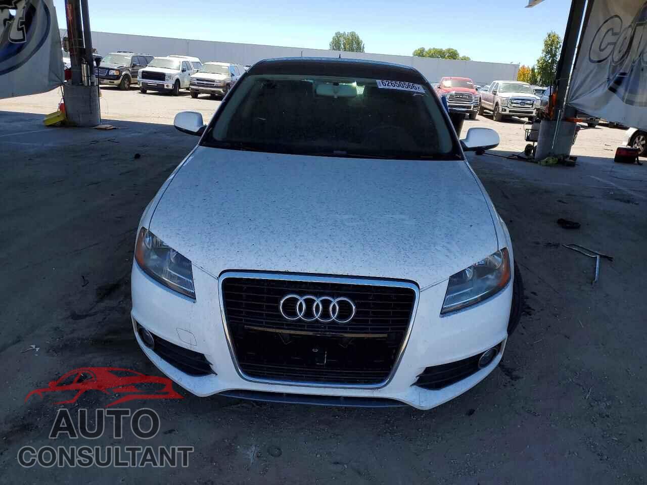 AUDI A3 2012 - WAUBEAFM0CA088618