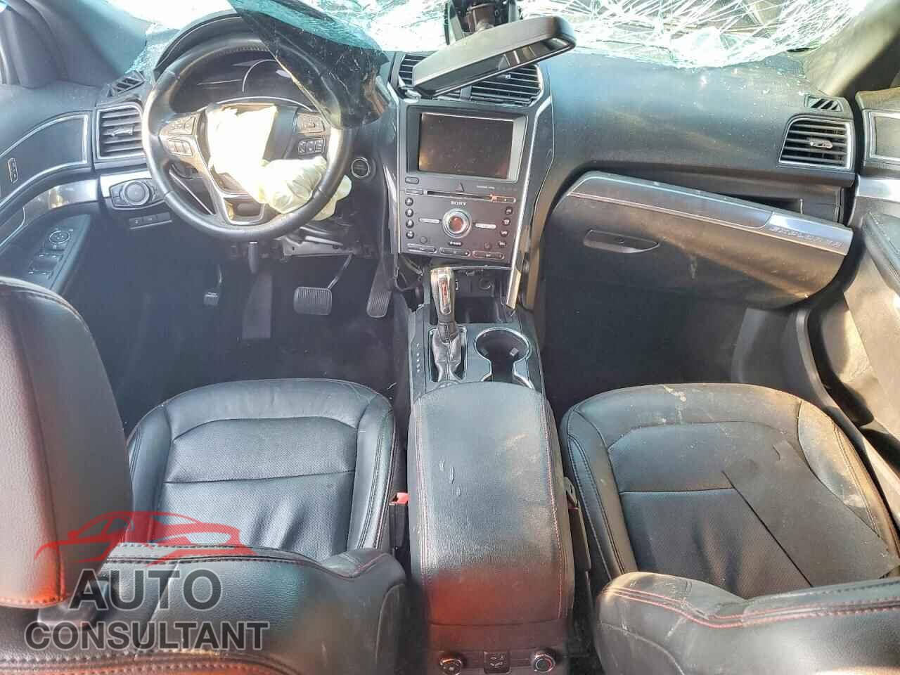 FORD EXPLORER 2018 - 1FM5K8GT8JGB65216